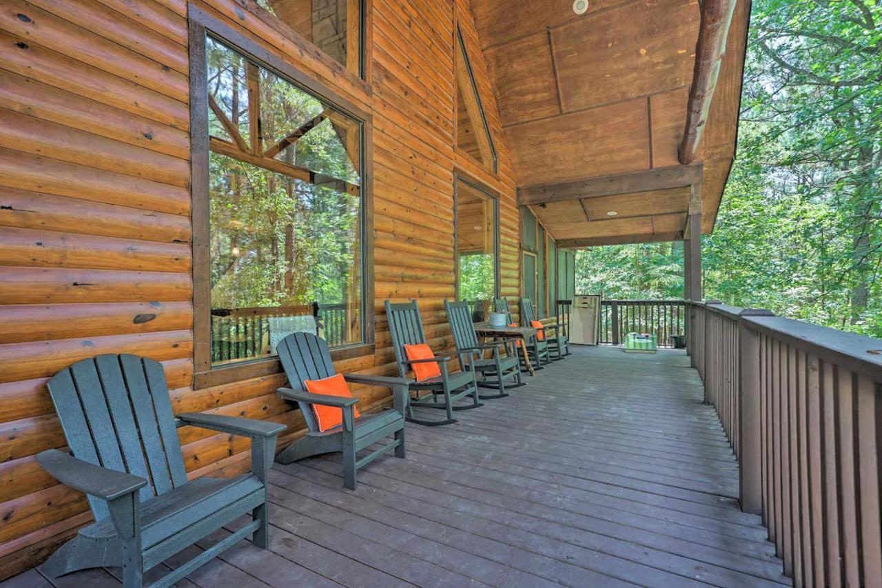 The Eastwood Spacious Retreat With 4 King En-Suites - Hot Tub - Pet-Friendly - Cozy Fire Pit - Prime Location - Multi-Family Broken Bow Exteriör bild